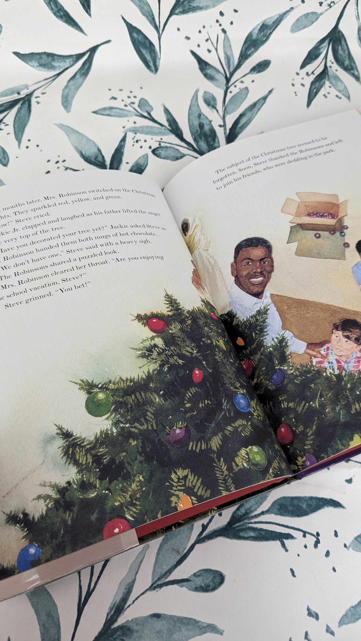 Jackie's Gift: A True Story of Christmas, Hanukkah, and Jackie Robinson