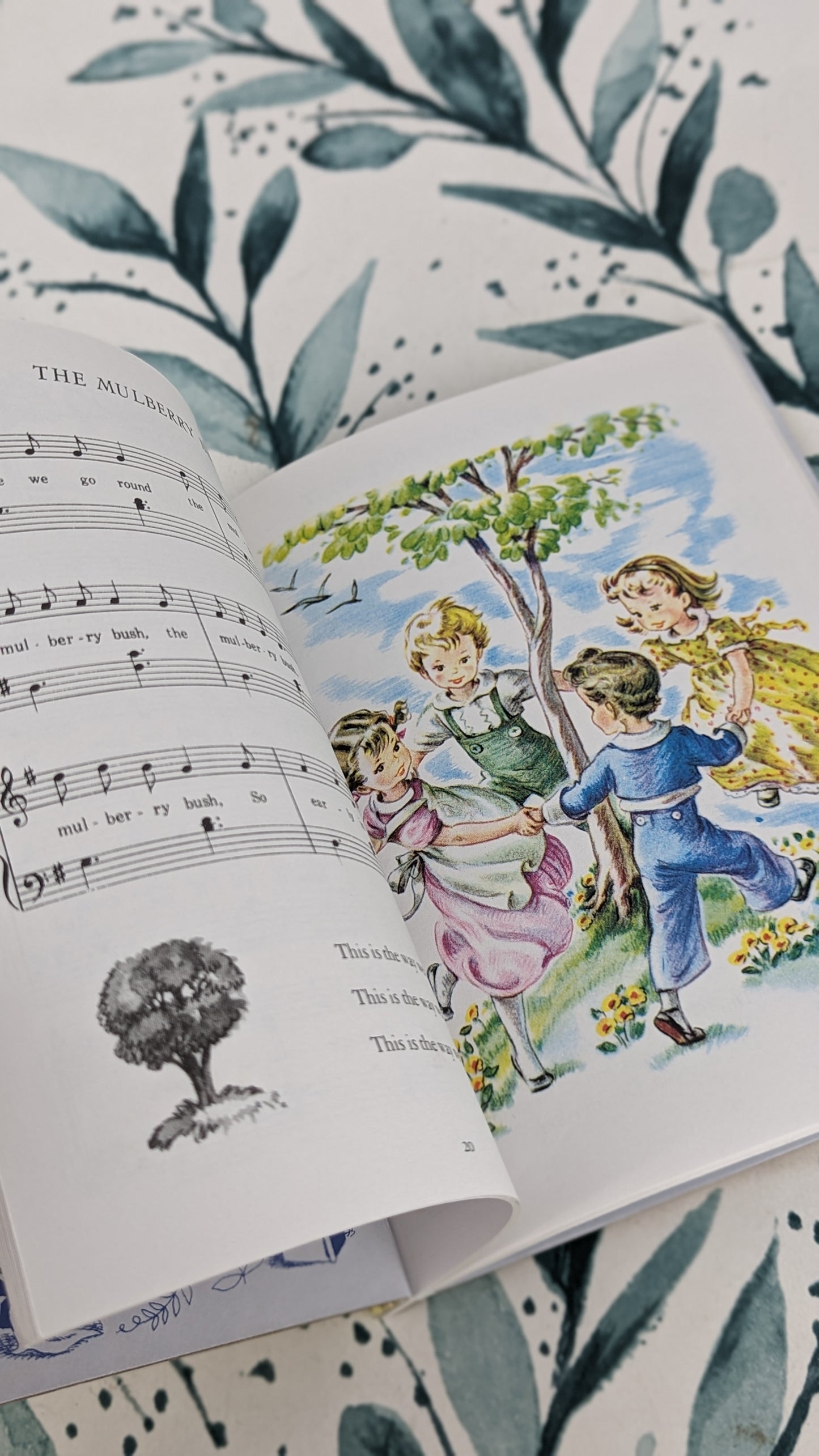 Little Golden Book: Nursery Songs